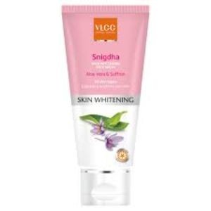 Vlcc snigdha skin whit aloe&safffr face wash 100m